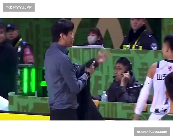 陈家政约克三分踩线误判未回看 广东浙江加时赛关键判罚存争议